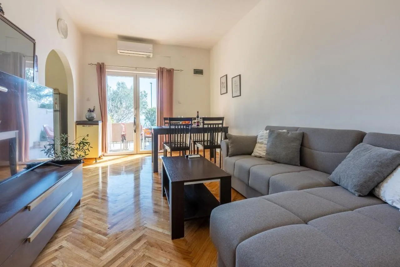 Apartments Anamarija Novi Vinodolski